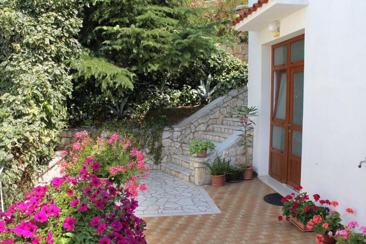Apartments With A Parking Space Rabac, Labin - 2340 ภายนอก รูปภาพ